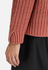 Strickpullover mit Stehkragen / Detailbild