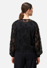 Chiffonbluse mit Blumenmuster / Modellfoto Rückseite