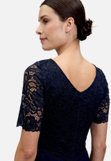 Cocktailkleid mit Spitze / Detailbild