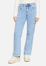 Stretch-Jeans mit Strass / Modellfoto Vorderseite