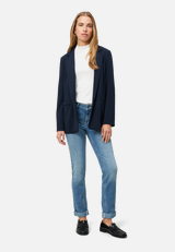 Jeans Style Orlando schmales Bein 32 Inch / Modellfoto Vorderseite (Outfit)