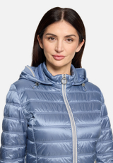 Steppjacke mit abnehmbarer Kapuze / Detailbild