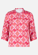 Casual-Bluse mit Rüschen / Vorderseite
