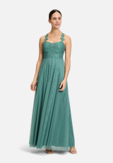 Abiballkleid mit Spitze / Modellfoto Vorderseite