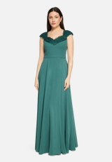 Abendkleid mit Pailletten / Modellfoto Vorderseite