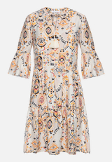 Stufenkleid mit Print / Vorderseite