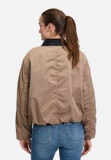 Bomberjacke mit Kragen / Modellfoto Rückseite