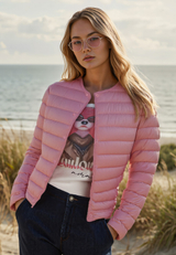 Daunen-Steppjacke mit Rundhalsausschnitt / Imagebild