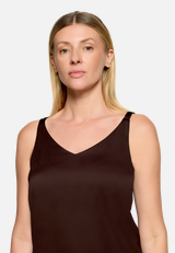 Satin-Bluse mit V-Ausschnitt / Detailbild