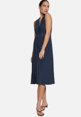 Jerseykleid mit Print. / Modellfoto Vorderseite (Outfit)