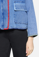 Jeansjacke mit aufgesetzten Taschen / Detailbild
