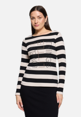 Basic Shirt mit Rippenstruktur / Modellfoto Vorderseite