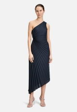 Abendkleid im Glitzer-Look / Modellfoto Vorderseite
