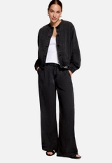 Blouson langarm / Modellfoto Vorderseite (Outfit)