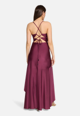 Abendkleid mit Volant / Modellfoto Rückseite