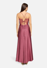Abendkleid im Glitzer-Look / Modellfoto Rückseite