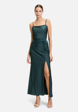 Abendkleid mit Raffung / Modellfoto Vorderseite