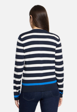 Strick-Cardigan mit Aufdruck / Modellfoto Rückseite