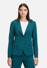 Klassischer Blazer mit Taschen / Modellfoto Vorderseite