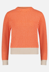 Strickpullover mit Strickdetails / Vorderseite