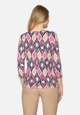 Basic Shirt mit Print / Modellfoto Rückseite