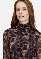 Mesh-Kleid mit Kragen / Detailbild