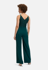 Jumpsuit mit Spitze / Modellfoto Rückseite