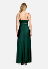 Abendkleid schmal geschnitten / Modellfoto Rückseite