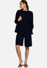Stricktop  mit U-Boot Ausschnitt  / Modellfoto Vorderseite (Outfit)