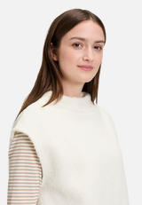 Sweatshirt mit Seitenschlitzen / Detailbild