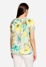 Satin-Bluse mit Blumenprint / Modellfoto Rückseite