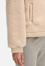 Plüschjacke mit Eingrifftaschen / Detailbild