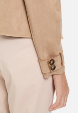 Trenchcoat kurz aus Velours-Stoff / Detailbild