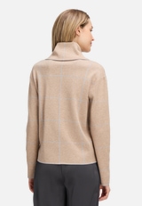 Strickpullover mit Lurexfaden / Modellfoto Rückseite