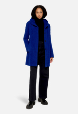 Wolljacke mit Stehkragen / Modellfoto Vorderseite (Outfit)