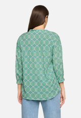 Casual-Bluse mit Raffung / Modellfoto Rückseite