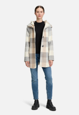 Kurzmantel mit Kapuze / Modellfoto Vorderseite (Outfit)