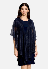 Cape im Glitzer-Look / Modellfoto Vorderseite
