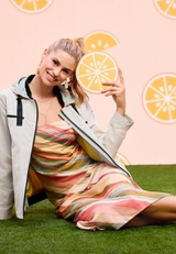 Sommerjacke mit Kapuze / Imagebild
