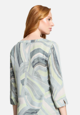 Schlupfbluse mit Muster / Detailbild