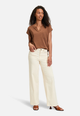Casual-Shirt mit Perlen / Modellfoto Vorderseite (Outfit)