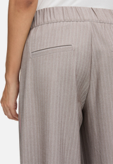 Casual-Hose mit Galonstreifen / Detailbild