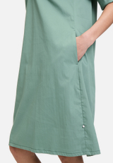 Hemdblusenkleid mit Taschen / Detailbild