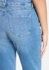 Stretch-Jeans mit Eingrifftaschen / Detailbild