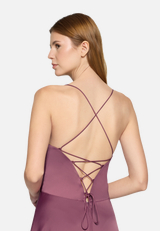 Abendkleid mit Wasserfallausschnitt / Detailbild