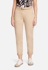 Chino-Hose unifarben / Modellfoto Vorderseite