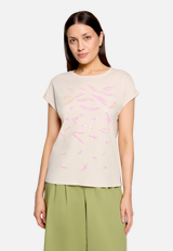 Baumwollshirt mit Ärmelaufschlag / Modellfoto Vorderseite
