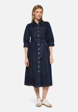 Hemdblusenkleid mit Knopfleiste / Modellfoto Vorderseite
