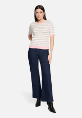 Basic-Pullover kurzarm / Modellfoto Vorderseite (Outfit)