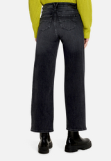 High Waisted-Jeans mit Strass / Modellfoto Rückseite
